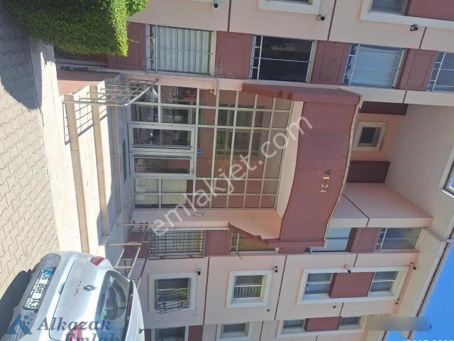 Toki Turkuazda Merkezi Konumlu Kiralık 3+1