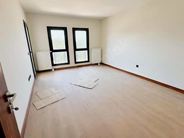TOKİ TUZLA AYDINLI 1. ETAP RESMİ DEVİRLİ BOŞ ARAKAT ÖNÜ AÇIK 2+1