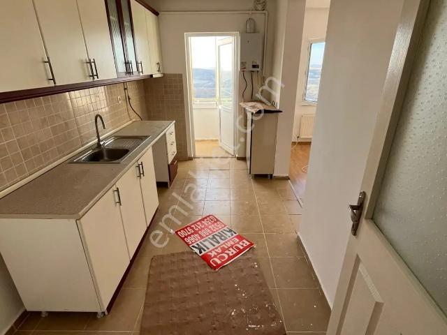 Tokide Anayola Cepheli 2+1 Kiralık Daire Burcu Emlaktan