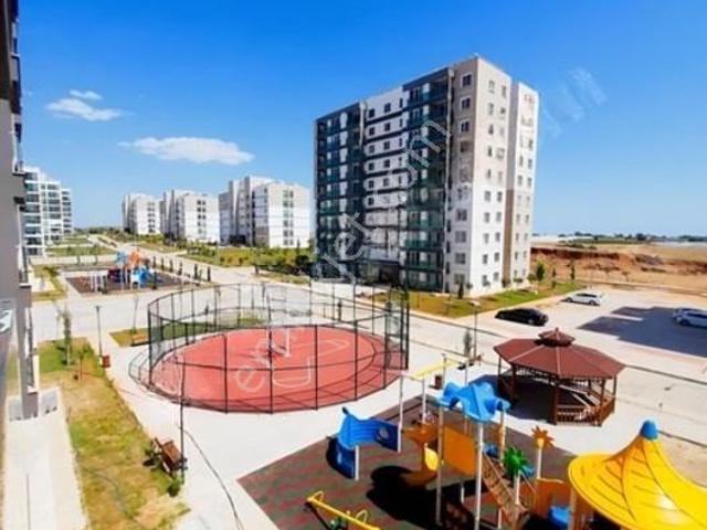 Tokide Site İçinde Geniş 3+1 Kullanışlı Ferah Daire