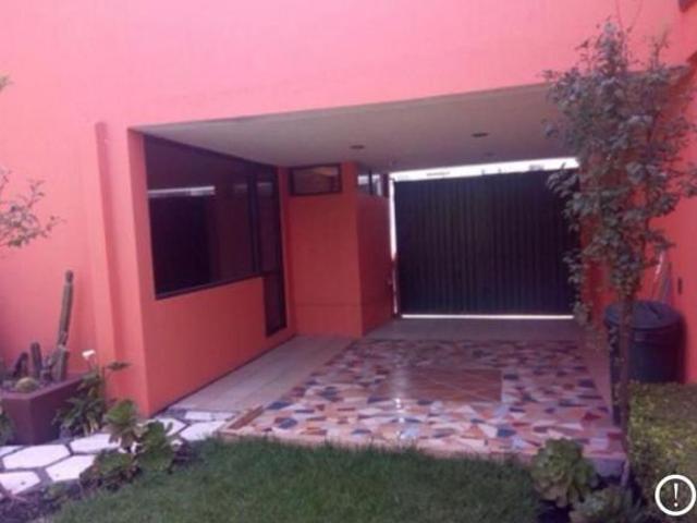 TOLUCA se VENDE casa en RESIDENCIAL COLON