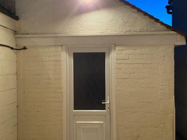 Tolworth Rise N, London, KT5 Studio to rent £1,200 pcm £277 pw
