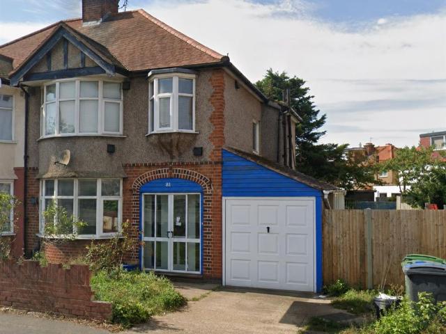 Tolworth Rise North, Surbiton KT5, London