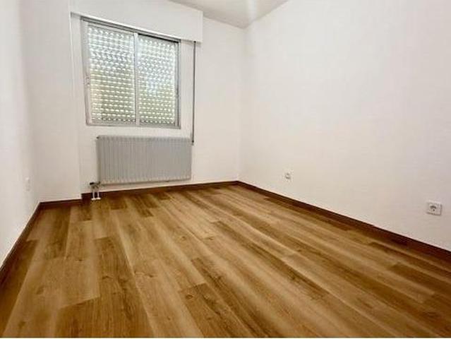 TOLEDO ZONA BUENAVISTA, PISO LUMINOSO, 4 DORMITORIOS, 2 BAÑOS, SIN MUEBLES, GARAJE, ASCENSOR