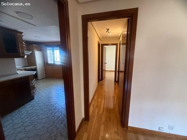 TOLEDO, ZONA CASCO HISTÓRICO, APARTAMENTO DE 2 DORMITORIOS, ASCENSOR, CALEFACCIÓN CENTRAL INCLUI