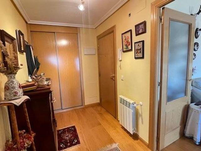 TOLEDO, ZONA DE 3 CULTURAS, PISO DE 2 DORMITORIOS, CON TERRAZA VISTAS A TOLEDO, GARAJE TRASTERO, PISCINA COMUNITARIA