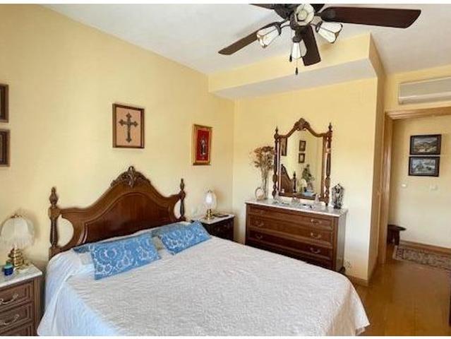 TOLEDO, ZONA DE 3 CULTURAS, PISO DE 2 DORMITORIOS, CON TERRAZA VISTAS A TOLEDO, GARAJE TRASTERO