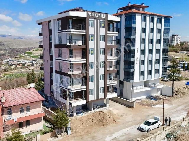 'tolga Gayrimenkul' 2+1 Sıfır Seyir Manzaralı Daireler.