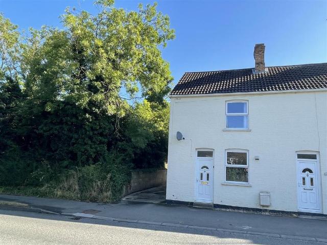 Toll Bar, Great Casterton, Lincolnshire 2 bed terraced house to rent £795 pcm £183 pw