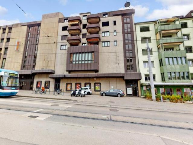 Toll gelegene Wohnung in Oerlikon!