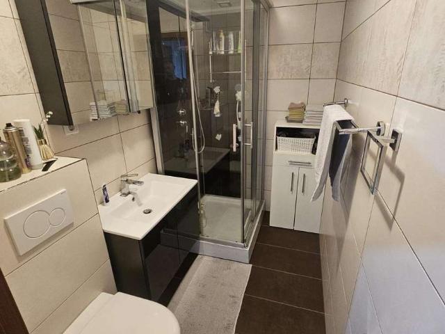 Toll renovierte Wohnung im Rosenberg Hochaus