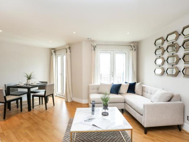 Tollard House, Kensington, W14 1 bed flat to rent £2,999 pcm £692 pw