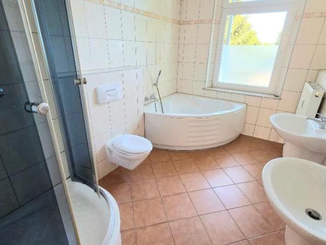 Tolle 4 Raum Maisonette Whg. mit Balkon
