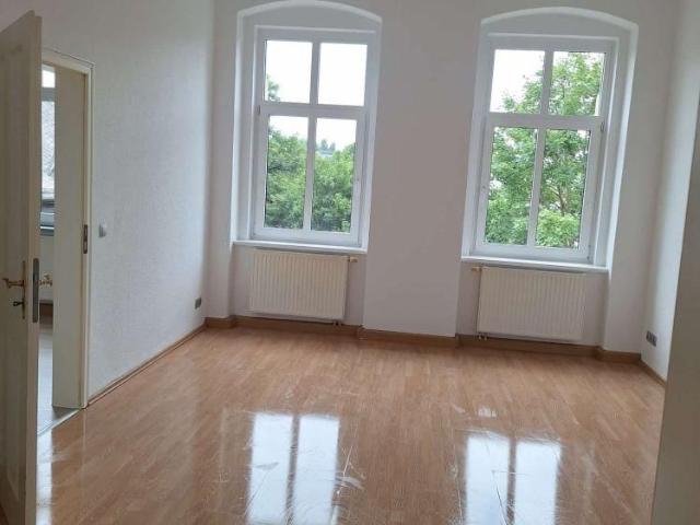 Tolle 4 Raum Wohnung mit Balkon, zentrumsnah!