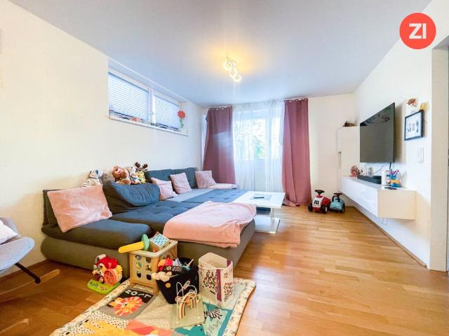 Tolle 4 Zimmer Wohnung mit Eigengarten und Einzelgarage Am Lärchenweg in Lichtenberg