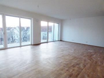 Tolle 5 Zi Maisonette Whg. mit Balkon und DG Terrasse, TG Stellplatz!