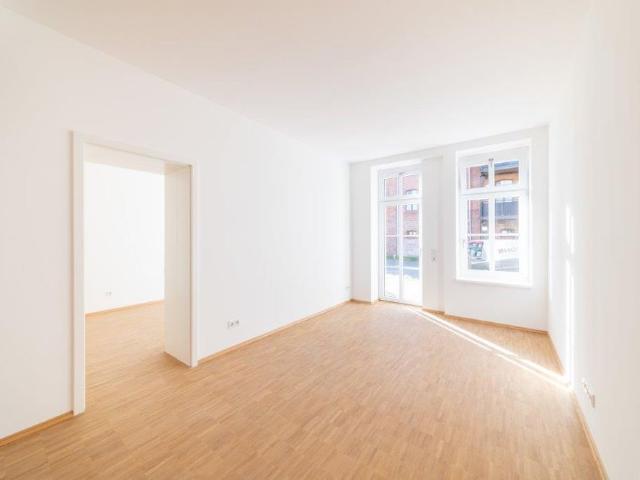 tolle 2 Raumwohnung mit Balkon Wohnen direkt an der Saale