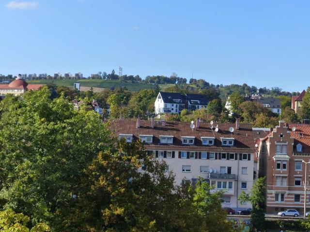 Tolle 2 Zi. Maisonette in Neckarnähe, Balkon, EBK, Aufzug, TG Platz