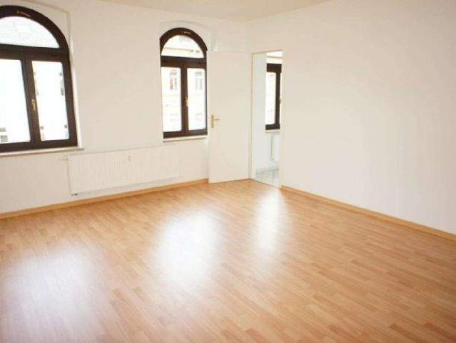 Tolle 2 Zimmer Whg. im 2. OG mit Laminat