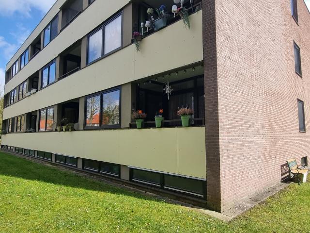 Tolle 2 Zimmer Wohnung mit Loggia und Blick ins Grüne Zentral in Varel ca. 5 % Rendite