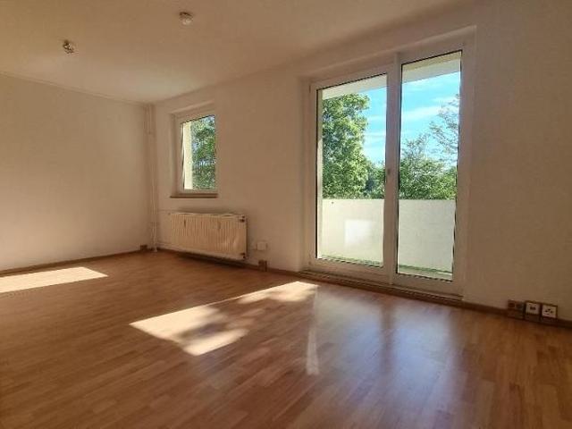 tolle 2 Zimmer Wohnung im grünen mit Balkon