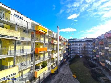 tolle 2 Zimmer große Loggia extra Küche voll möbliert