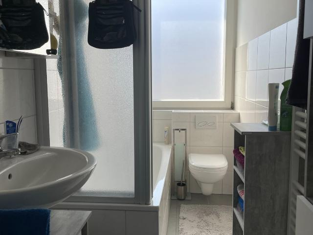 Tolle 2 Zimmerwohnung! Sehr gepflegt mit Stellplatz!