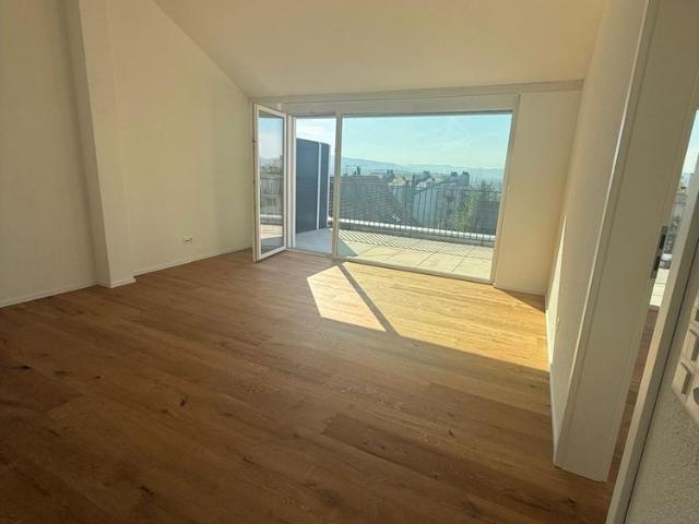 Tolle 2.5 Zimmer Attika Wohnungen an erstklassiger Lage
