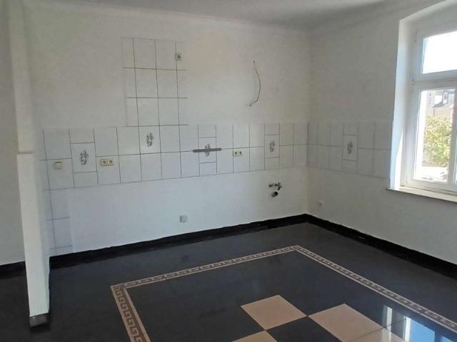 Tolle 3 Raum Wohnung mit Balkon ab sofort!