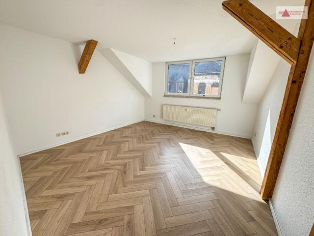Tolle 3 Raum Wohnung mit Einbauküche im Herzen von Aue