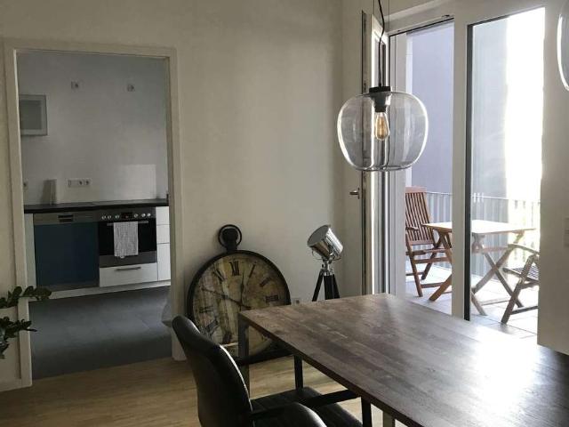 Tolle 3 Zimmer Wohnung mit Balkon, Parkett & 2 Bäder