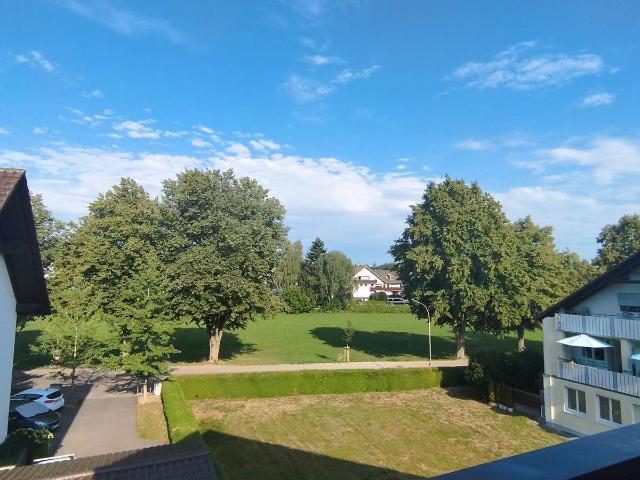 Tolle 3 Zimmer DG Wohnung mit großem Balkon