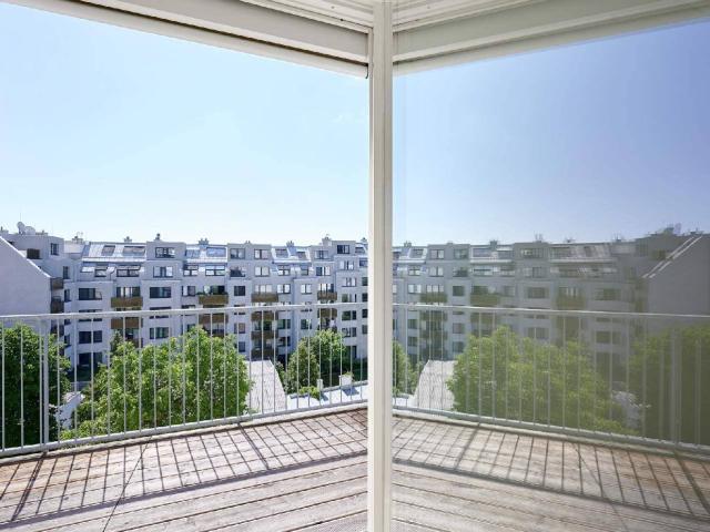 Tolle 3 Zimmer DG Maisonette mit 2 Terrassen Nähe Enkplatz