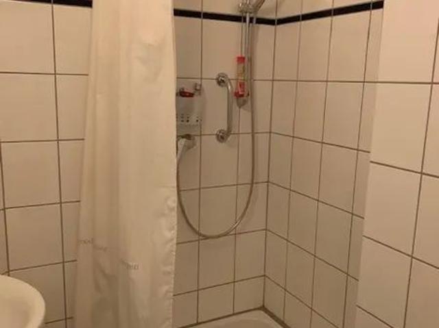 Tolle 3 Zimmer Stadtwohnung mit Einbauküche, Balkon, 2 Bädern, Aufzug und Tiefgaragenstellplatz