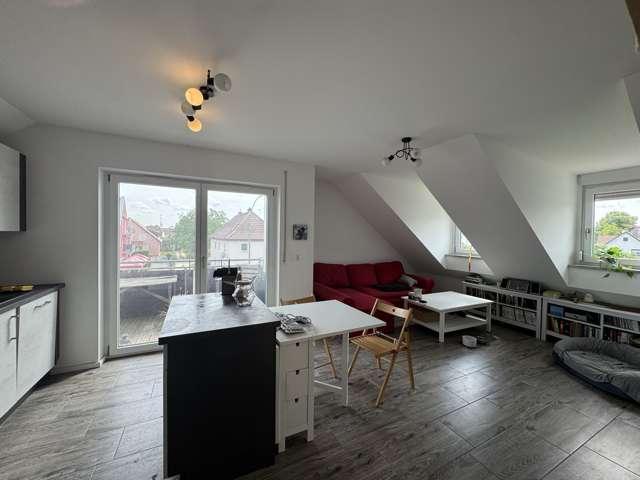 Tolle 3 ZKB DG Wohnung in Tegernheim