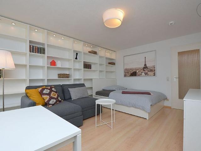 Tolle und modern möblierte Wohnung mit Internet in zentraler Lage in Stuttgart West