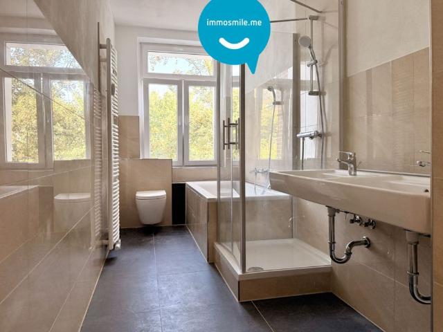 tolle weiße Stil Echte Türen! • 5 Zimmer • modernes Bad mit Wanne & Dusche • Laminat • Wohnküche