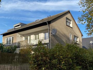 „Tolle Wohnung mit Balkon und netten Nachbarn – ein perfektes Zuhause!“