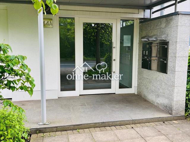 Tolle Wohnung mit großem Balkon in Kaiserswerth