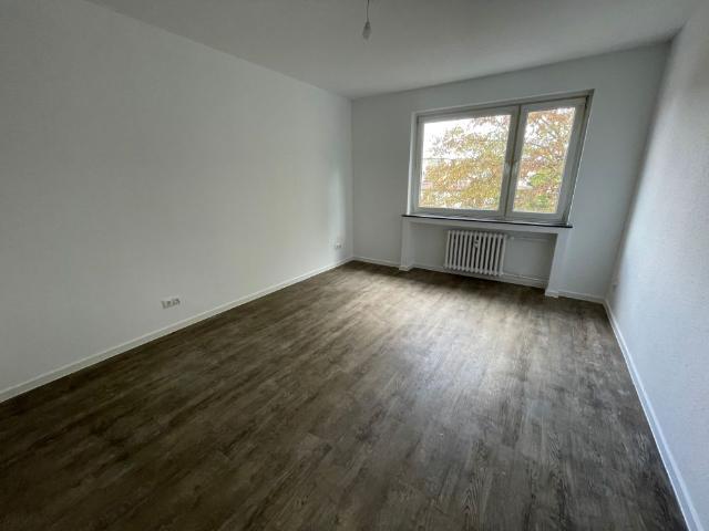 Tolle Wohnung mit offener Küche, Balkon und Gäste WC