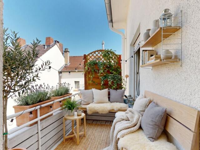 Tolle zentrale Lage Moderne 3 Zimmer Wohnung mit 2 Balkonen