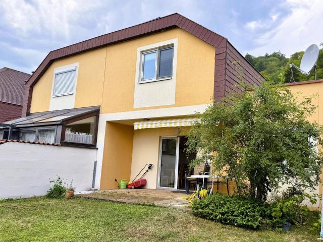 Tolle, zentrumsnahe Lage! Reihenhaus mit Keller und Garage!