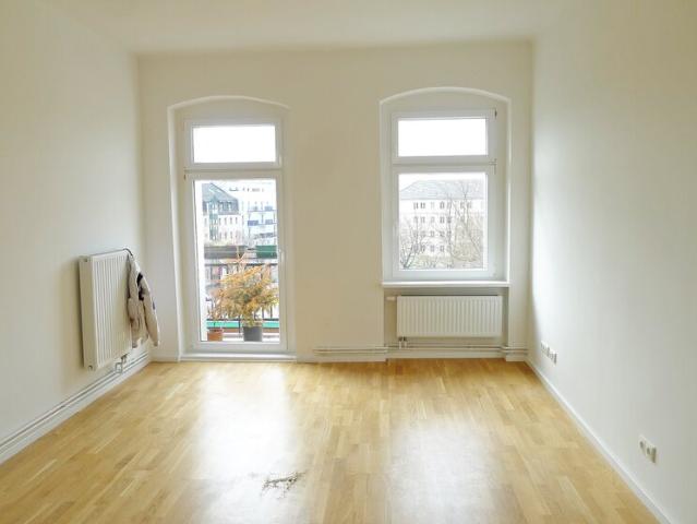 Tolle Altbauwohnung mit Dielenböden ruhige Lage am Wehneltsteig, mit Renovierungsbedarf