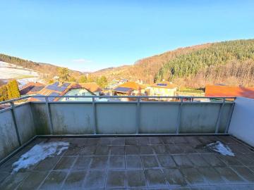 TOLLE BALKONWOHNUNG * HEIZUNG: PELLETS / WARMWASSER: SOLAR * KAUFOPTION * VR RUNDGANG