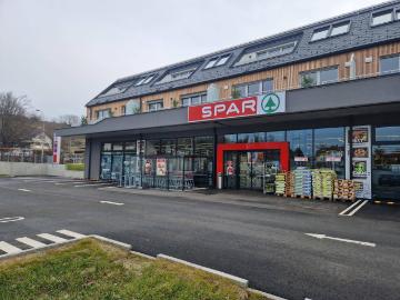 BEFRISTETE PREISREDUKTION: TOLLE DACHGESCHOSSECKWOHNUNG IM ERSTBEZUG FÜR FAMILIEN MIT GROSSER SONNENTERRASSE UND FERNBLICK PROVISIONSFREI