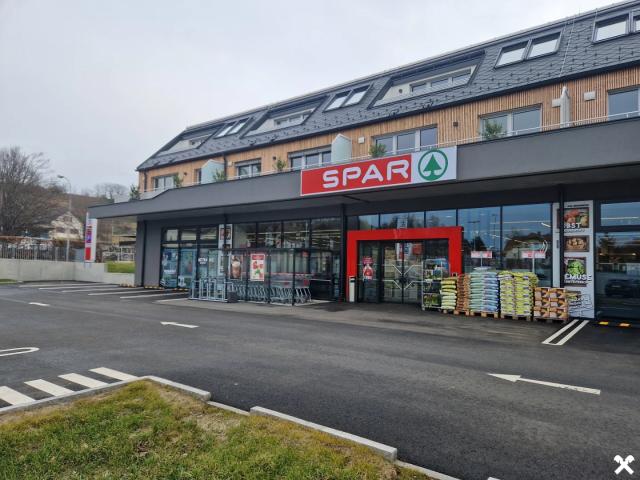 TOLLE DACHGESCHOSSECKWOHNUNG IM ERSTBEZUG FÜR FAMILIEN MIT GROSSER SONNENTERRASSE UND FERNBLICK PROVISIONSFREI