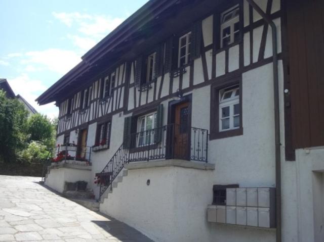 Tolle Dachwohnung mit Galerie an ruhiger Lage zu vermieten