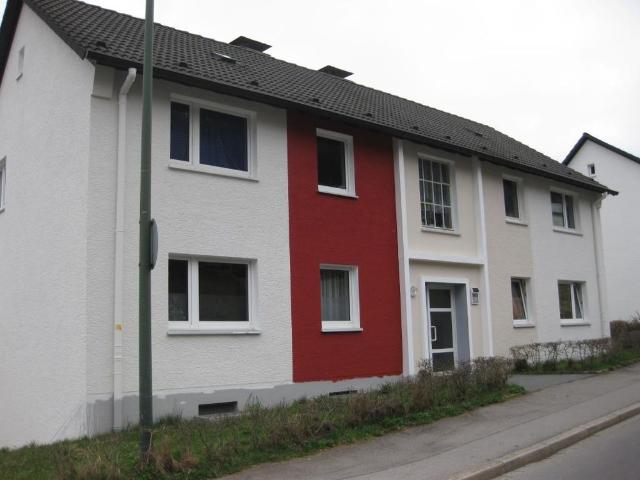 TOLLE DREI ZIMMER WOHNUNG MIT BALKON