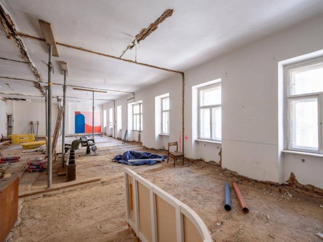 Tolle Etagenwohnung Mitten im Siebten 150m²