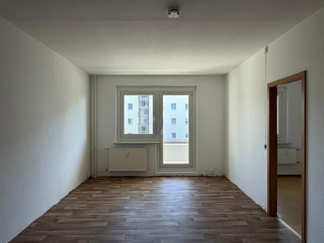 Tolle Familienwohnung mit Balkon, Wannenbad und Aufzug!